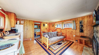 04-Living-Area-32.jpeg