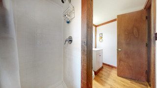 13-Bathroom-1-1.jpeg