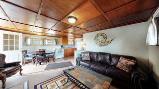 06-Living-Area-29.jpeg