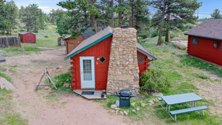 15-Cabin-Exterior-2.jpeg