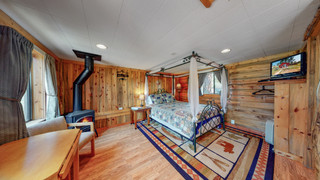 10-Bedroom-2.jpeg
