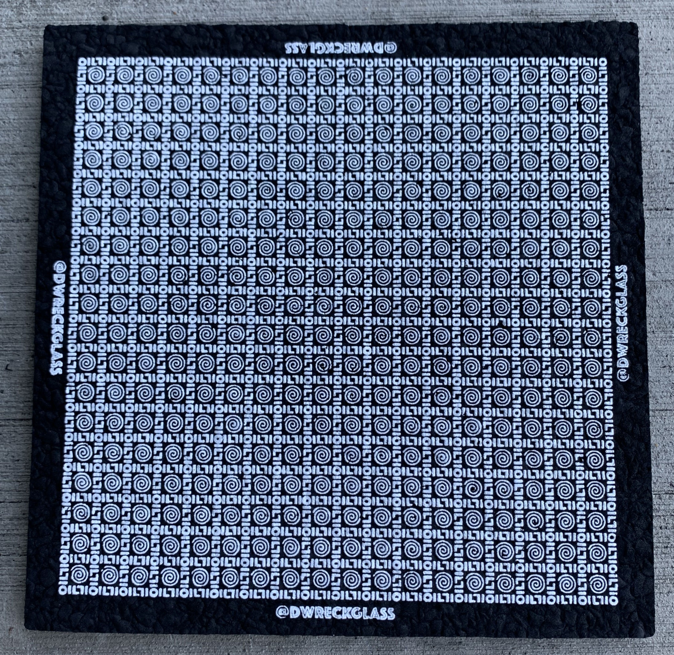 DWreck Glass 7/10 Moodmat