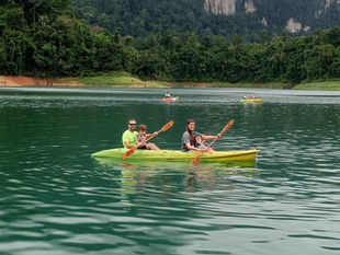 "Exploring the Beauty of Khao Sok: A Day Trip to Cheow Lan Lake"