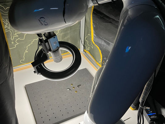 協働ロボットの外観検査プロトタイプ成功!1cmの光沢表面傷も見逃さない革新的な技術