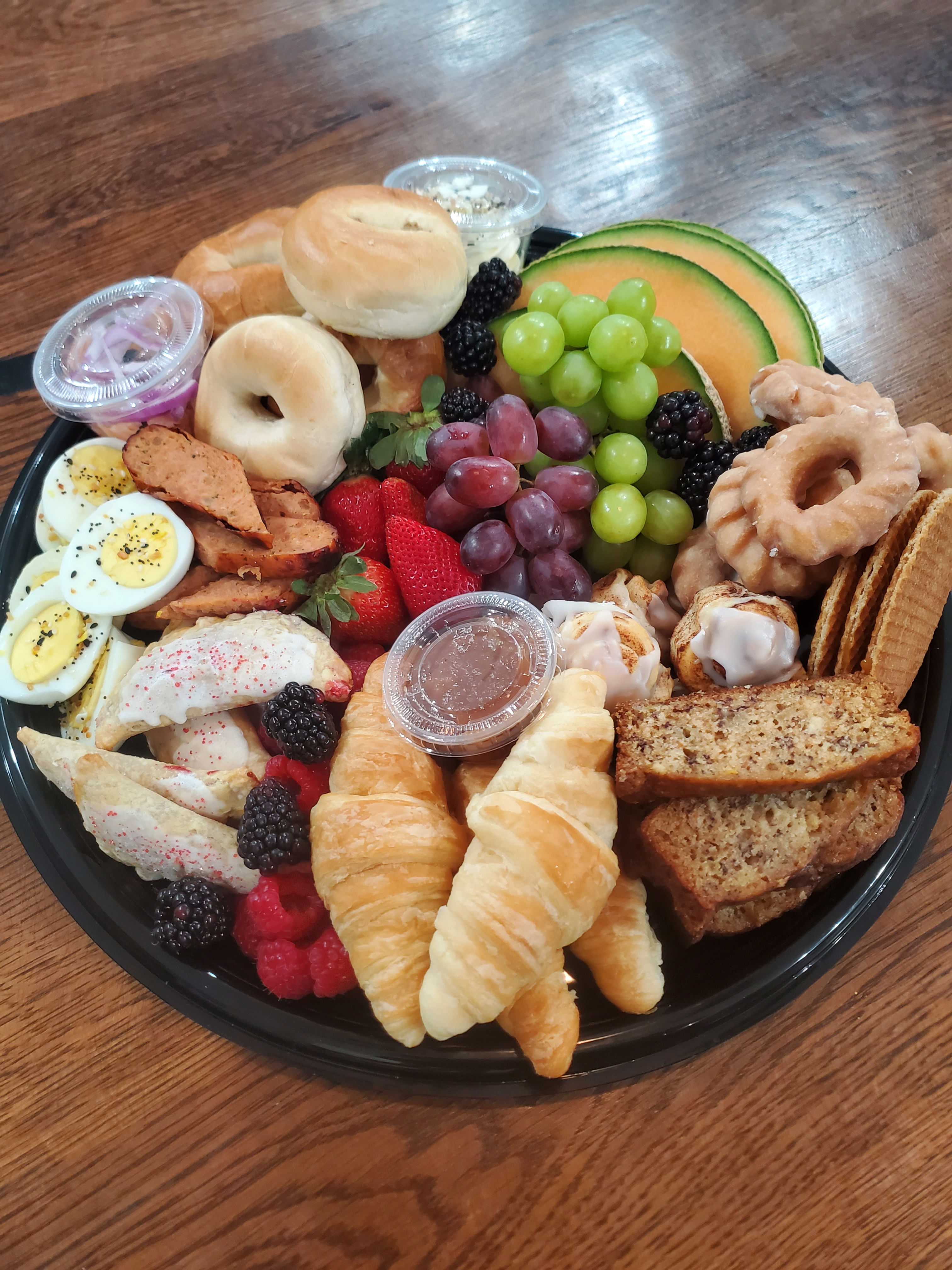 16” Round Brunch Board