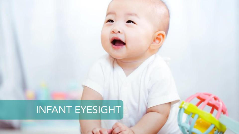 infant trying to see world