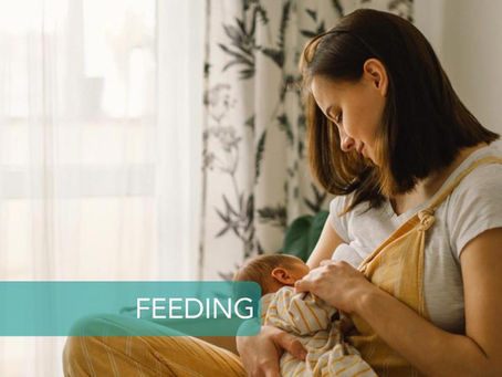 mom breastfeed baby
