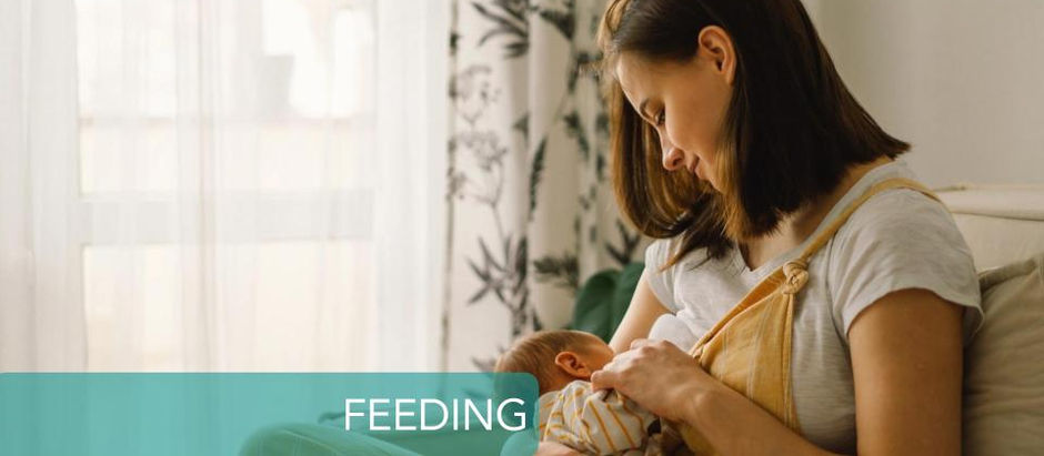mom breastfeed baby