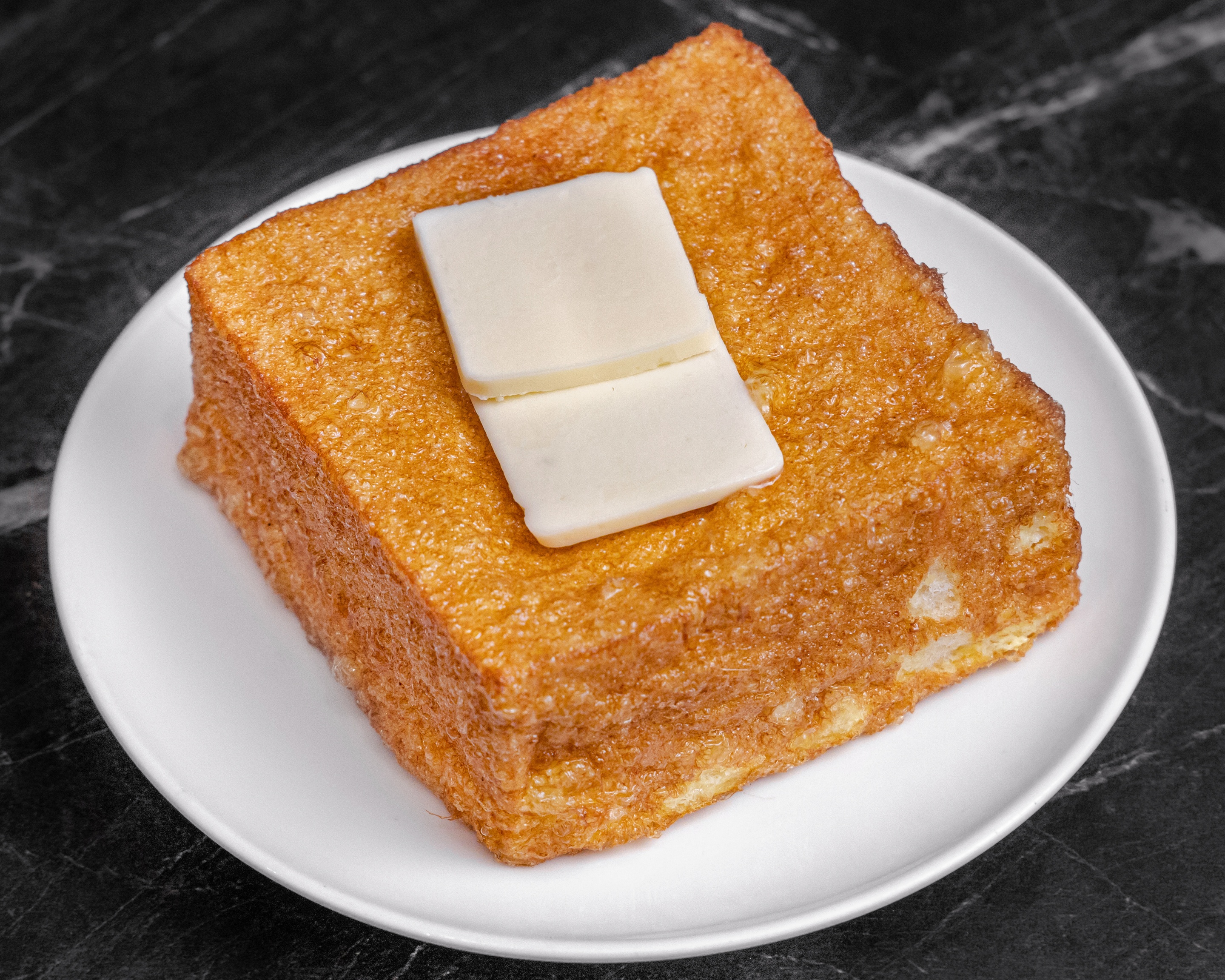 Thick toast w. condensed milk & butter