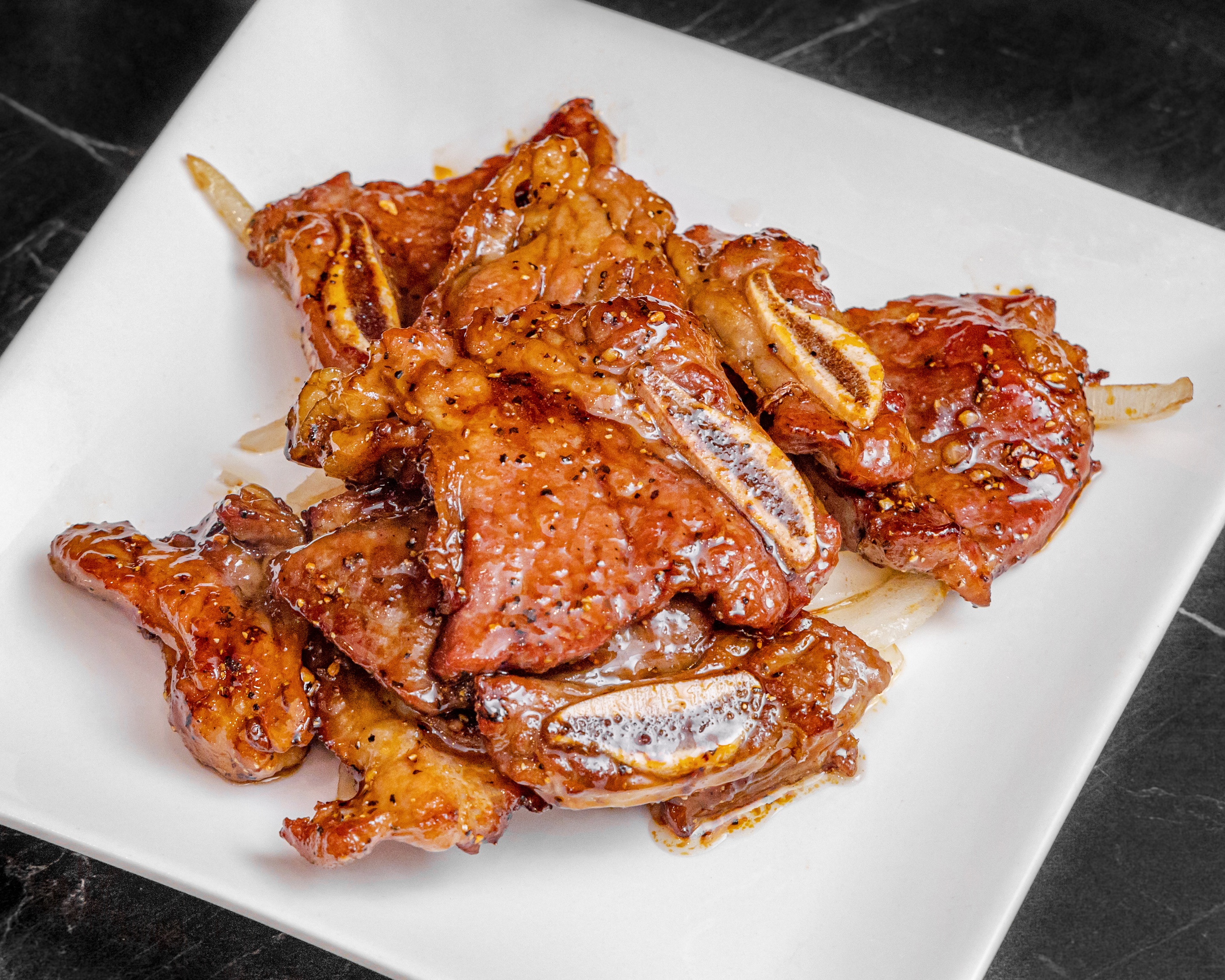 Fried chicken wings w. spicy salt
