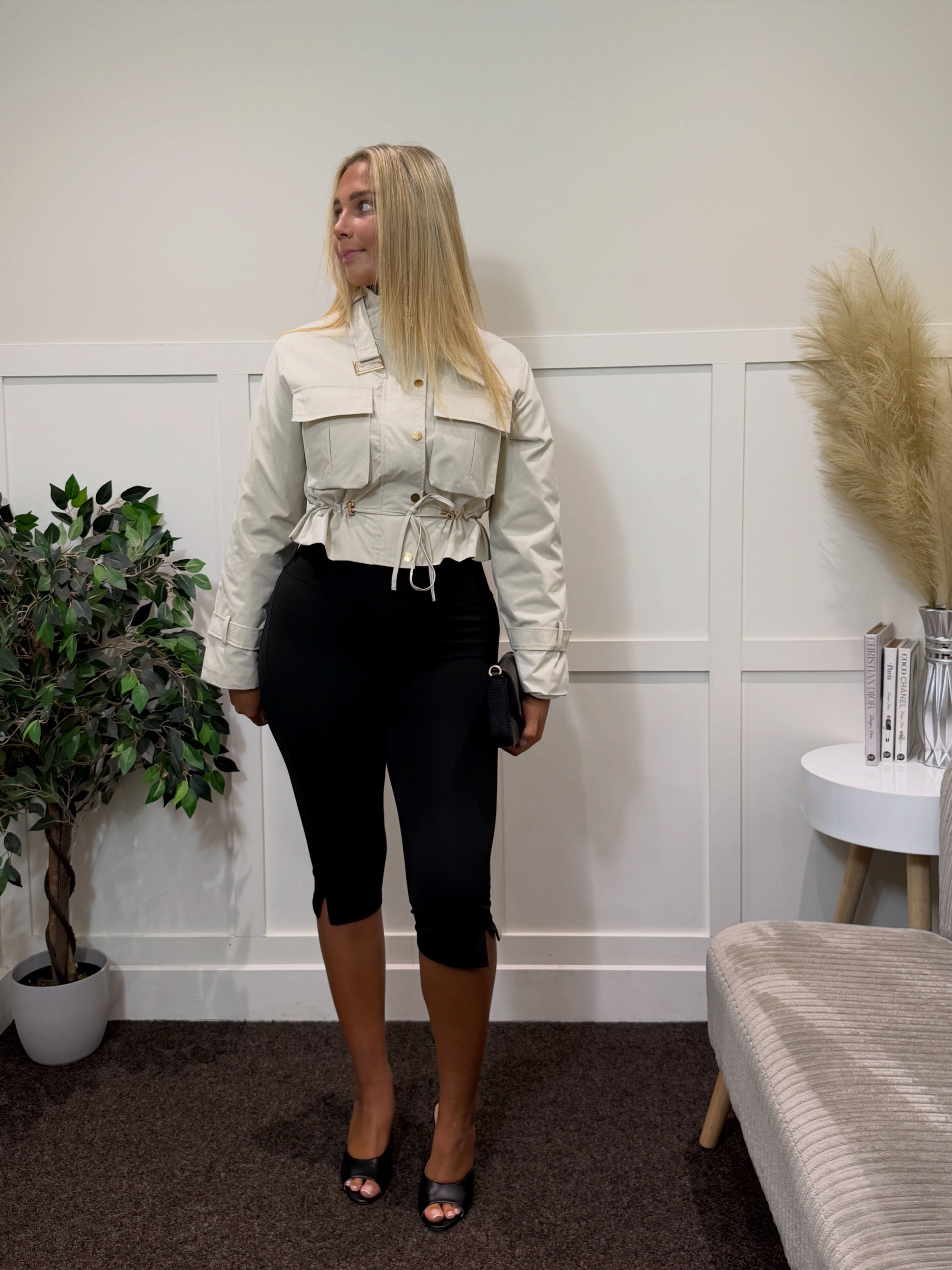 HARLOW CROPPED TRENCH JACKET (Khaki) (Cream) 