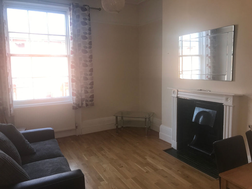 Flat 4 38 Russell Sitting room from door