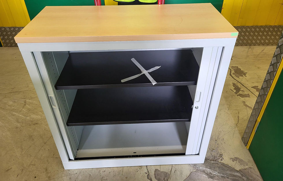 Miniature : 26123 - Armoire basse à rideaux - 120x106(h)x44
