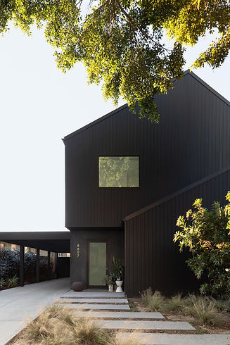 Exterior 12.jpg