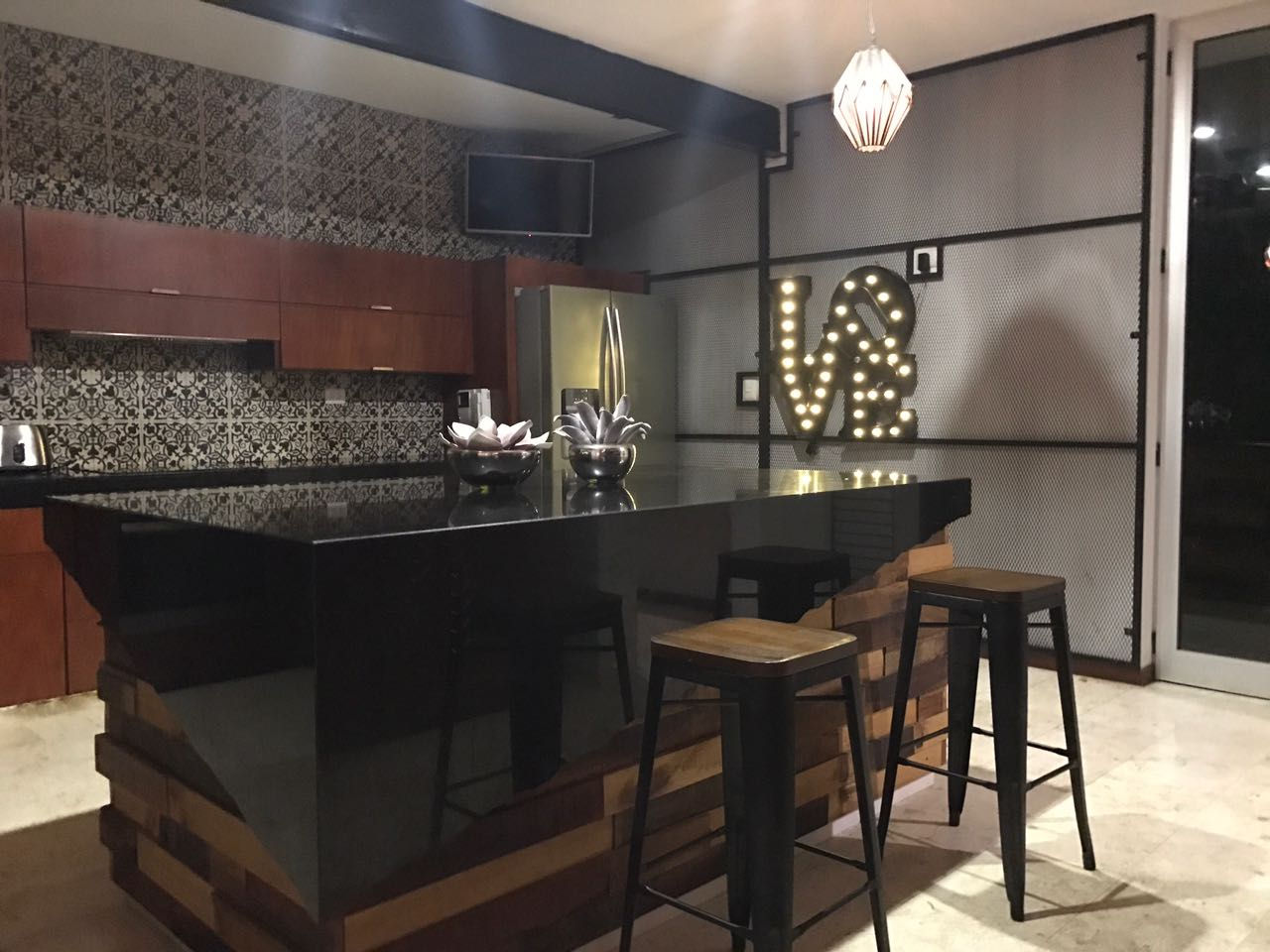 Negro San Gabriel Brillado (32).JPG