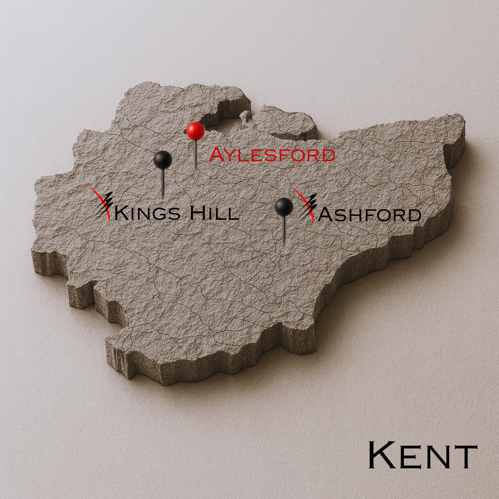 Streets of London_edited.jpg