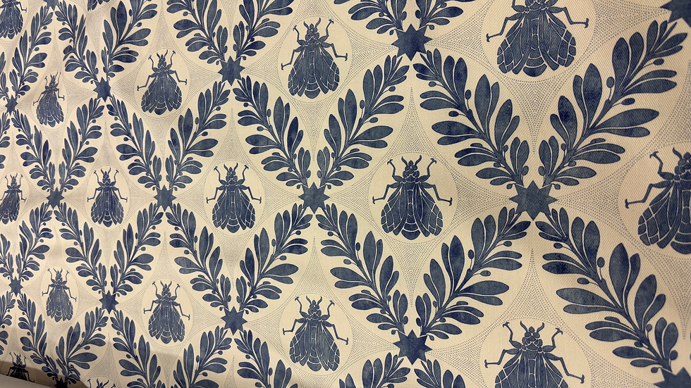 Thumbnail: Botanical bee on canvas