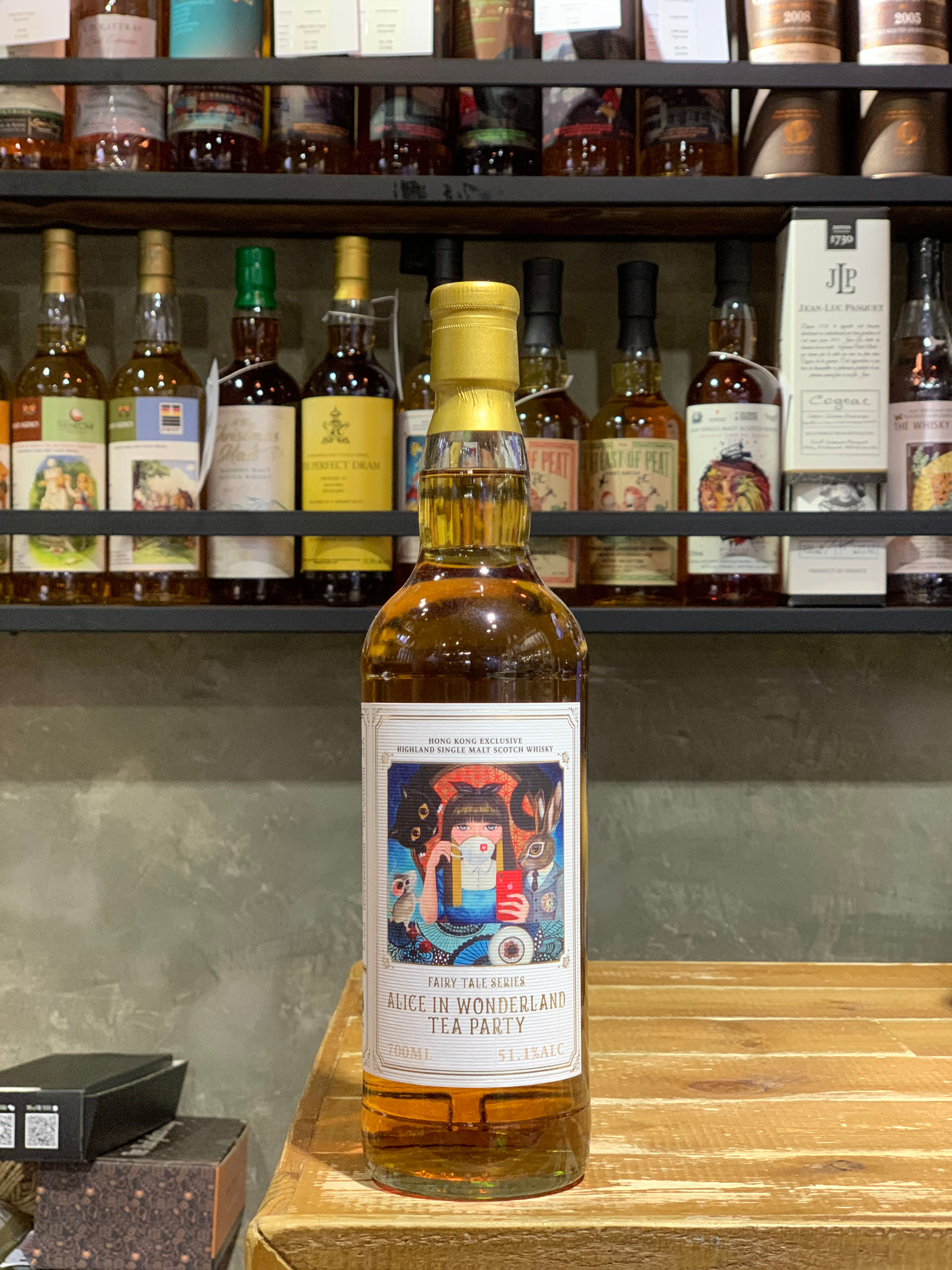 Club Qing · Alice in Wonderland Tea Party · 36 yo