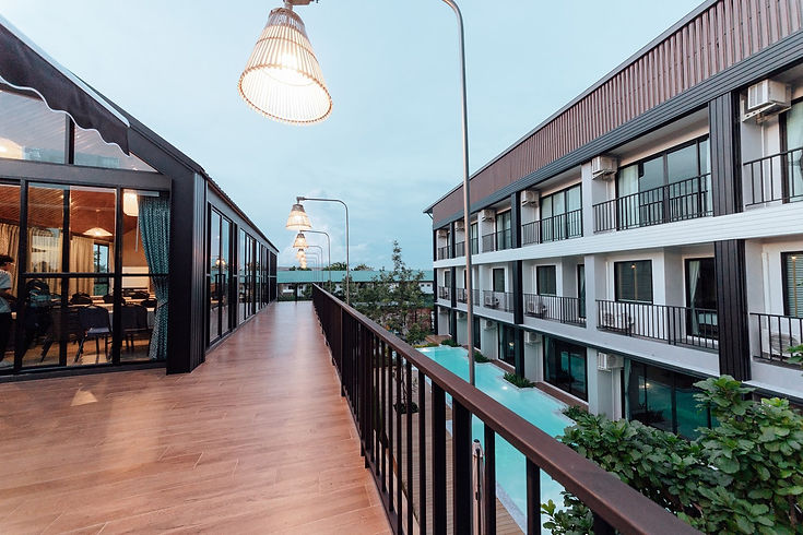 อาคารที่พัก สระว่ายน้ำ