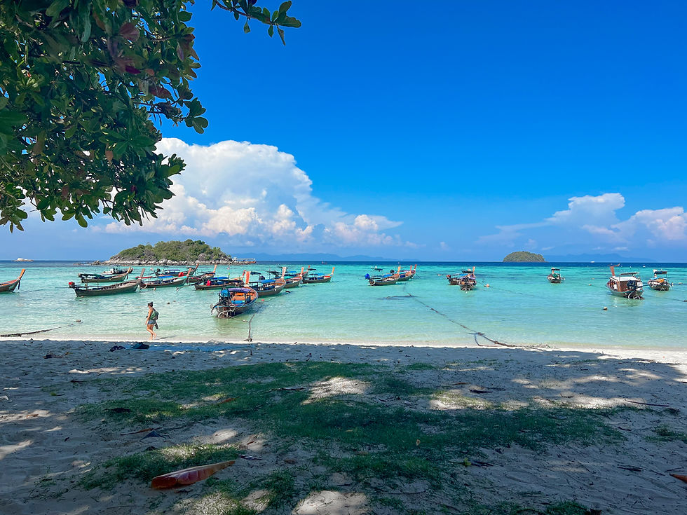 Lipe Power Beach Resort ( หลีเป๊ะ พาวเวอร์ บีช รีสอร์ท)