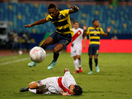 UN ECUATORIANO EN EL ONCE IDEAL DE LA COPA AMÉRICA