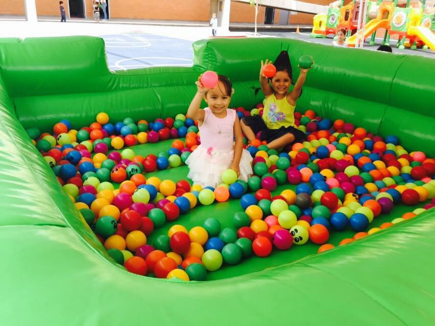ALBERCA DE PELOTAS