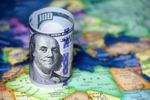 Condição Atual Do Dólar Como Reserva De Valor Internacional 