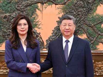 Taiwanese Opposition Leader Makes Unprecedented Visit to China