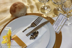 Décoration-tables-or-jaune