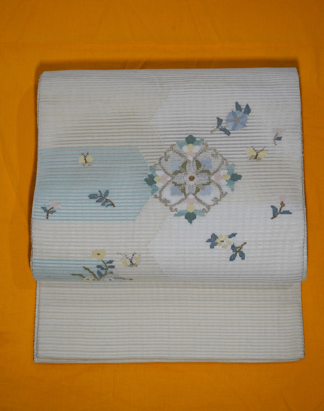 白地　華文　絽綴れ袋帯