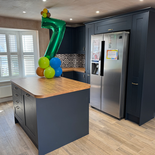 Tatton Midnight Magnet Kitchen Fit