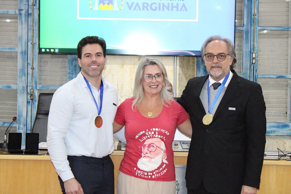 UNIFAL RECEBE COMENDA DO MÉRITO EDUCACIONAL IRMÃ NOEMI EM SOLENIDADE NA CÂMARA DE VARGINHA