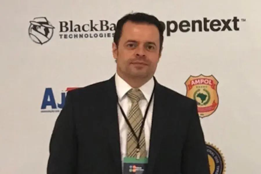 EUA EXPULSAM DELEGADO DA PF QUE ATUOU NA PRISÃO DE ALEXANDRE RAMAGEM