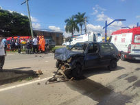 "CONVERSÃO CRIMINOSA: CONDUTOR DO FIAT UNO IGNORA SINALIZAÇÃO, ATINGE VW/VIRTUS E DEIXA CINCO FERIDOS NA BR-491"