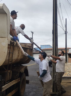 MUTIRÃO CONTRA A DENGUE MOBILIZA BAIRRO VILA MURAD EM VARGINHA