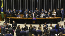 "CRISE INSTITUCIONAL E ATITUDES ESCUSAS" - ESTE É O RETRATO DA POLÍTICA BRASILEIRA