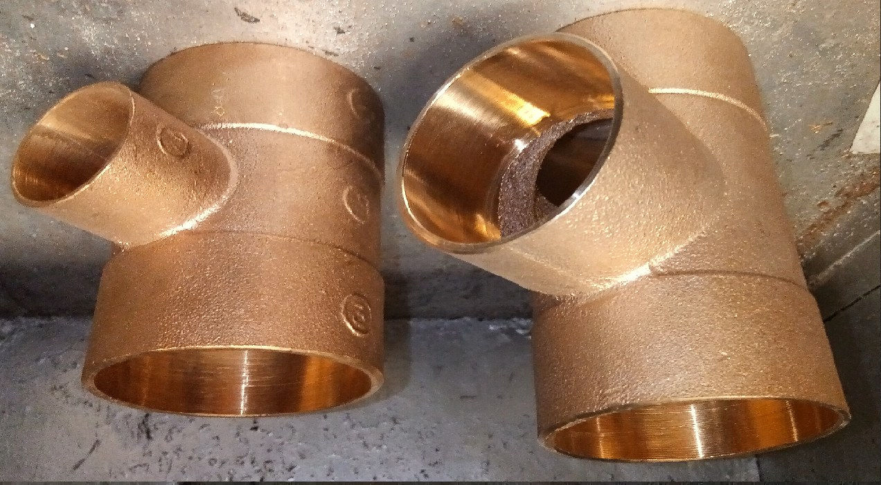 Tee So So So 1 1/4" x 3/4" Bronce | Fittings y Llaverías