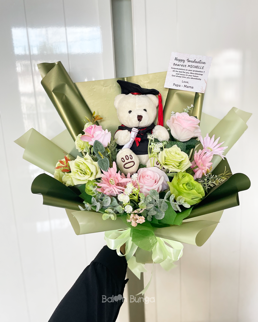 Hand Bouquet Graduation