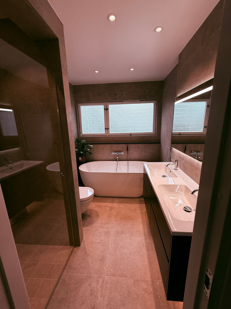 Badrum, Tacitusvägen