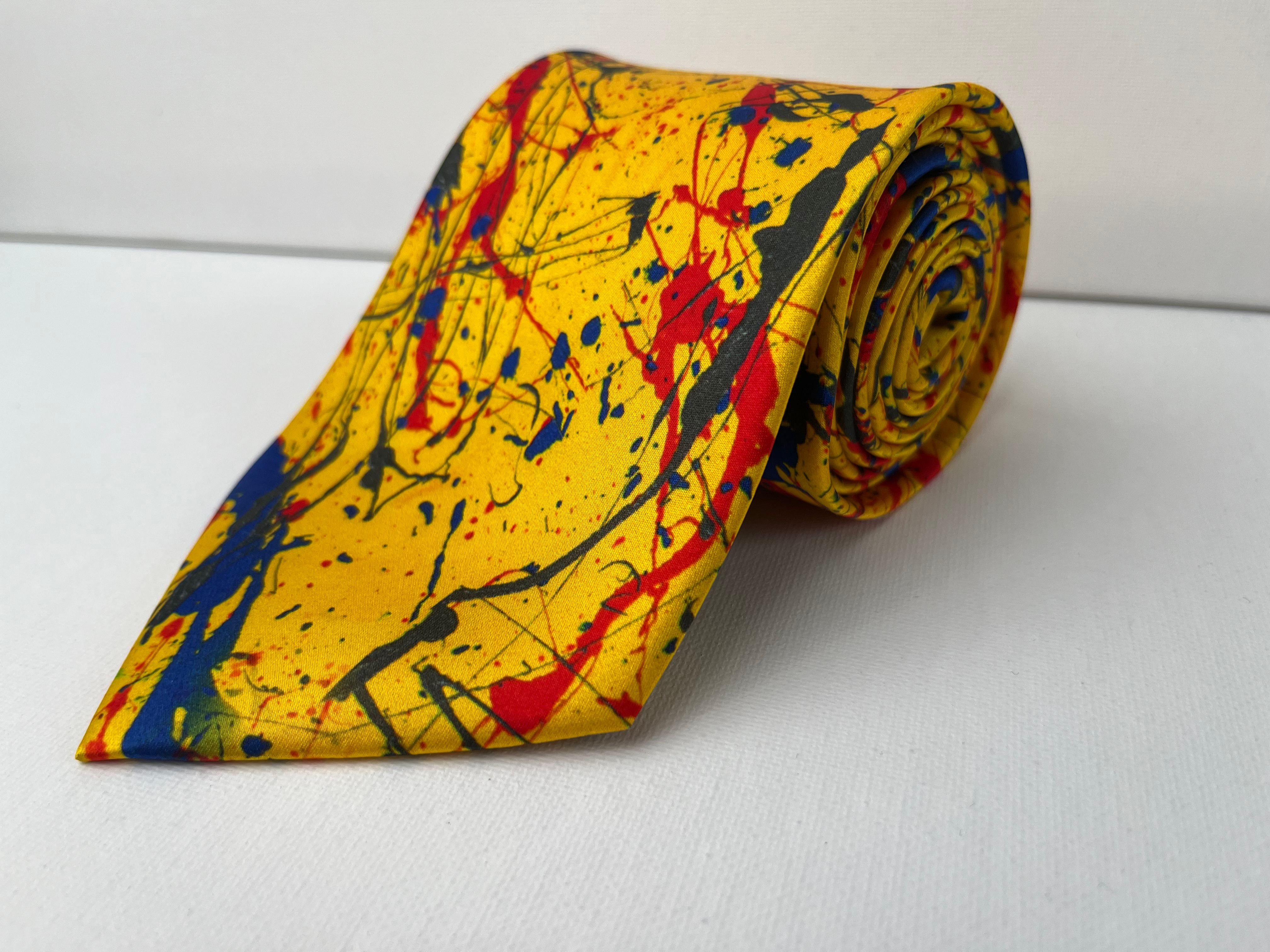 Necktie Yellow