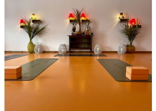 Online Shop Achtvollyoga, Yogashop, Yogastunden, Zubehör für Yoga, Yoga spezielle Lebensphasen