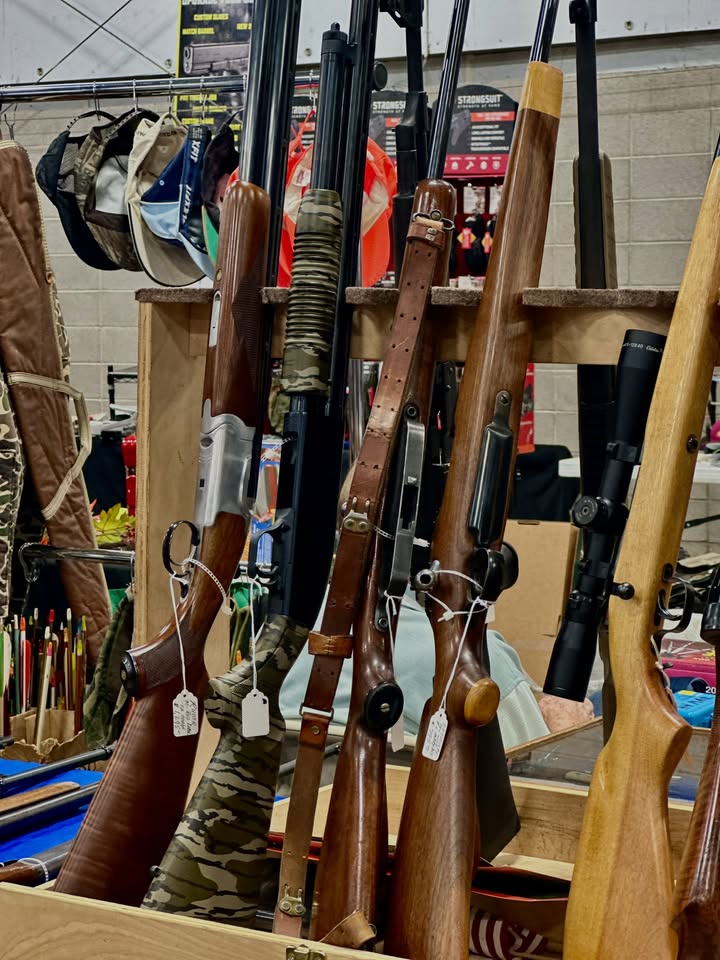 Crossroads Gun Show