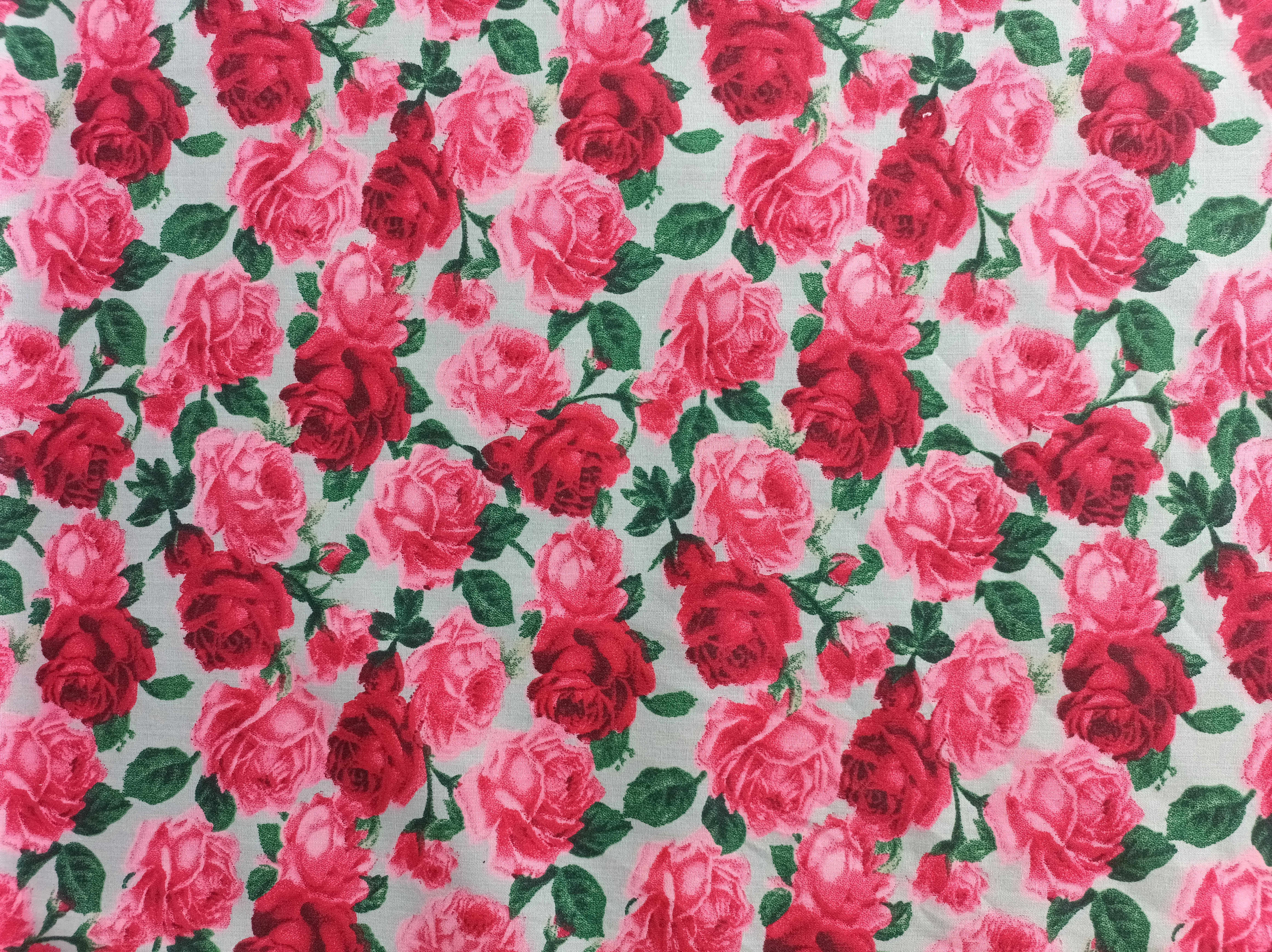 Roses Floral Polycotton - 44" (91)