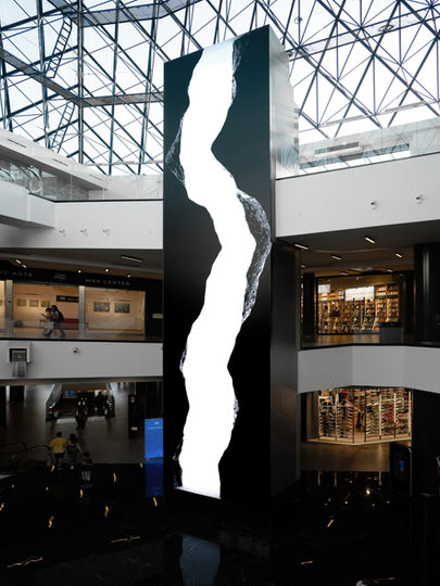 Video presented as a digital art piece on a LED screen in Max Center, Bilbao.