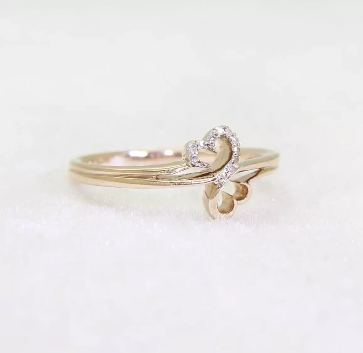 9ct Gold Diamond Heart Ring Size 6 3/4 - N