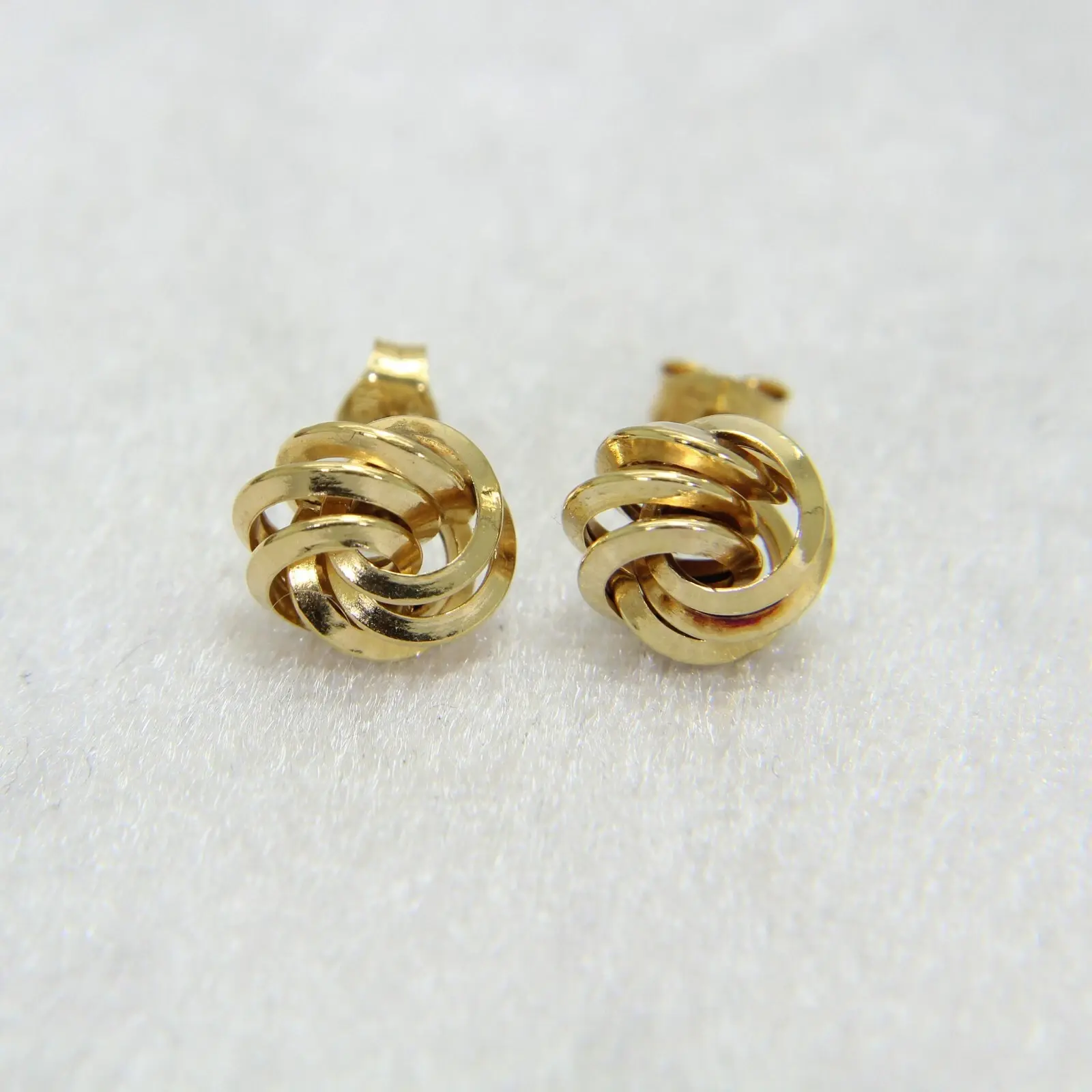 9ct Gold Knot Stud Earrings