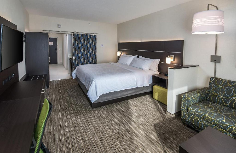 Holiday Inn Express SMC 2026.jpg_2.jpg