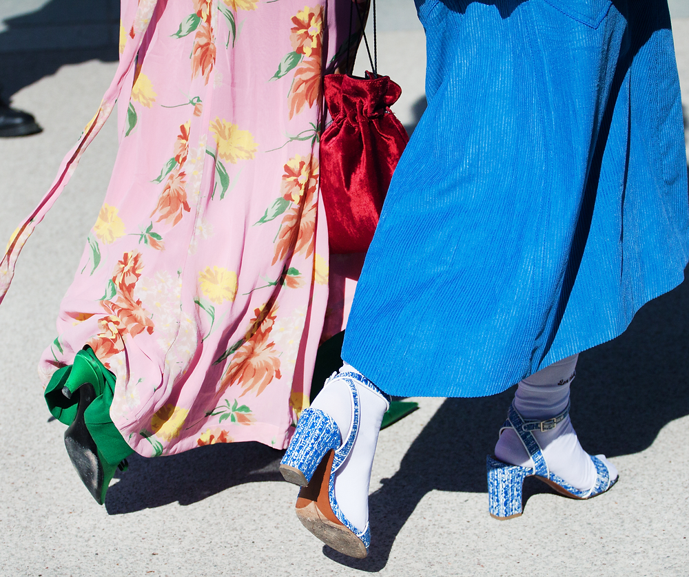 3 Main Reasons To Buy Second Hand Clothing