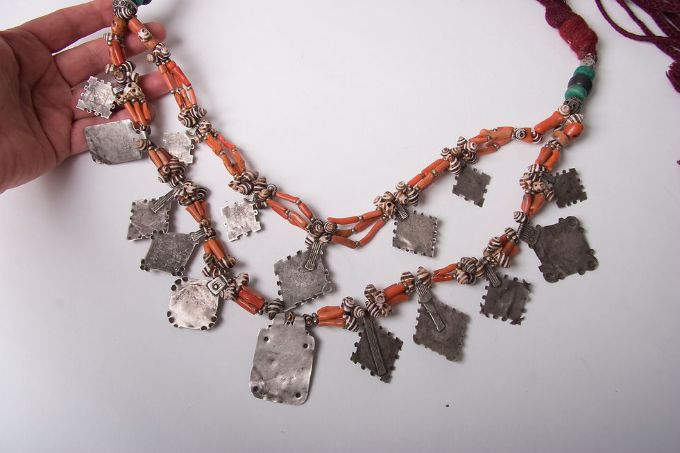Thumbnail: Wonderful antique Berber necklace with shells and coral