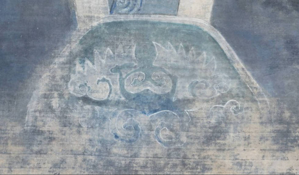 Détail du costume traditionnel inspiré du peuple Tày dans La femme en bleu de Vũ Cao Đàm, encre et gouache sur soie vers 1933.